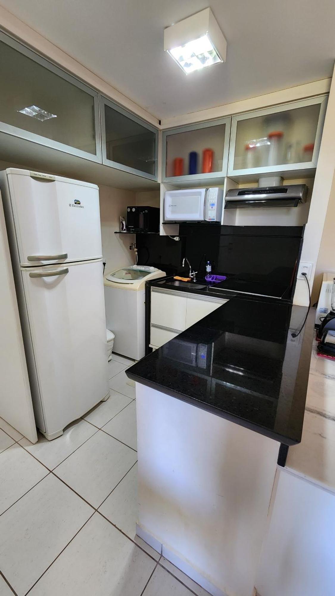 Living - Com 2 Quartos - Pe Na Areia