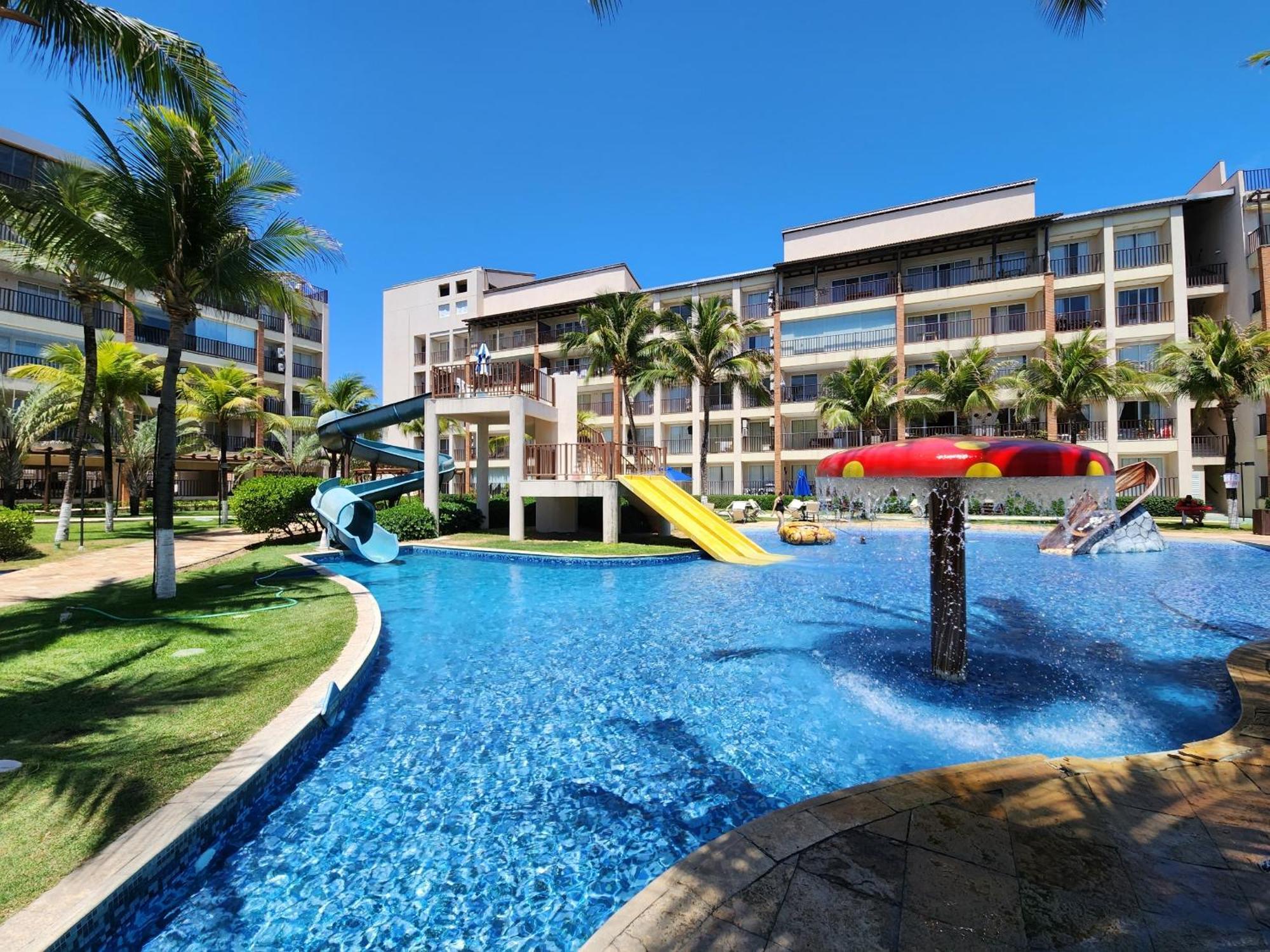 Living - Com 2 Quartos - Pe Na Areia