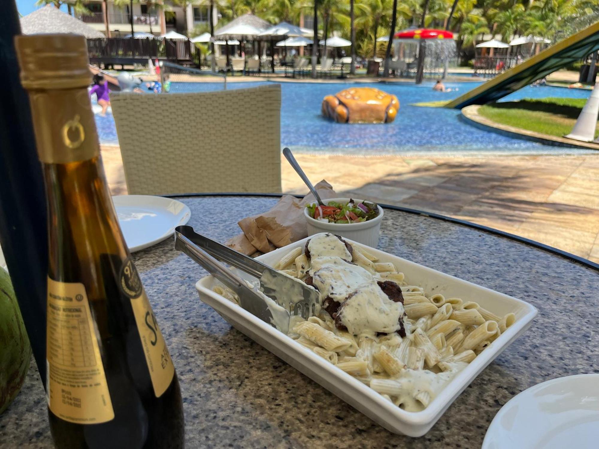 Living - Com 2 Quartos - Pe Na Areia