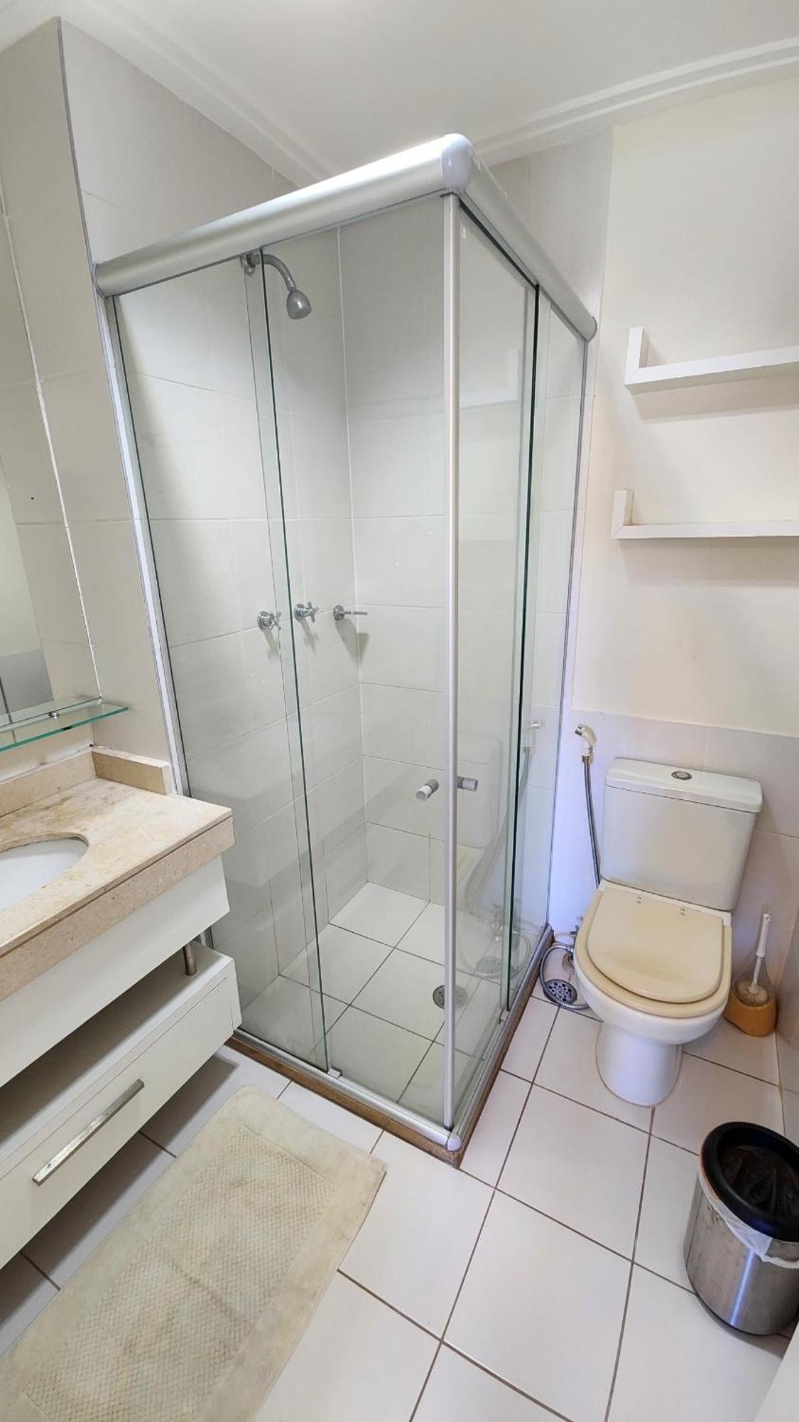 Living - Com 2 Quartos - Pe Na Areia *